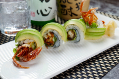 SOFT SHELL CRAB AVOCADO ROLL (4pcs.) 